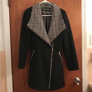 😍 GUESS COAT